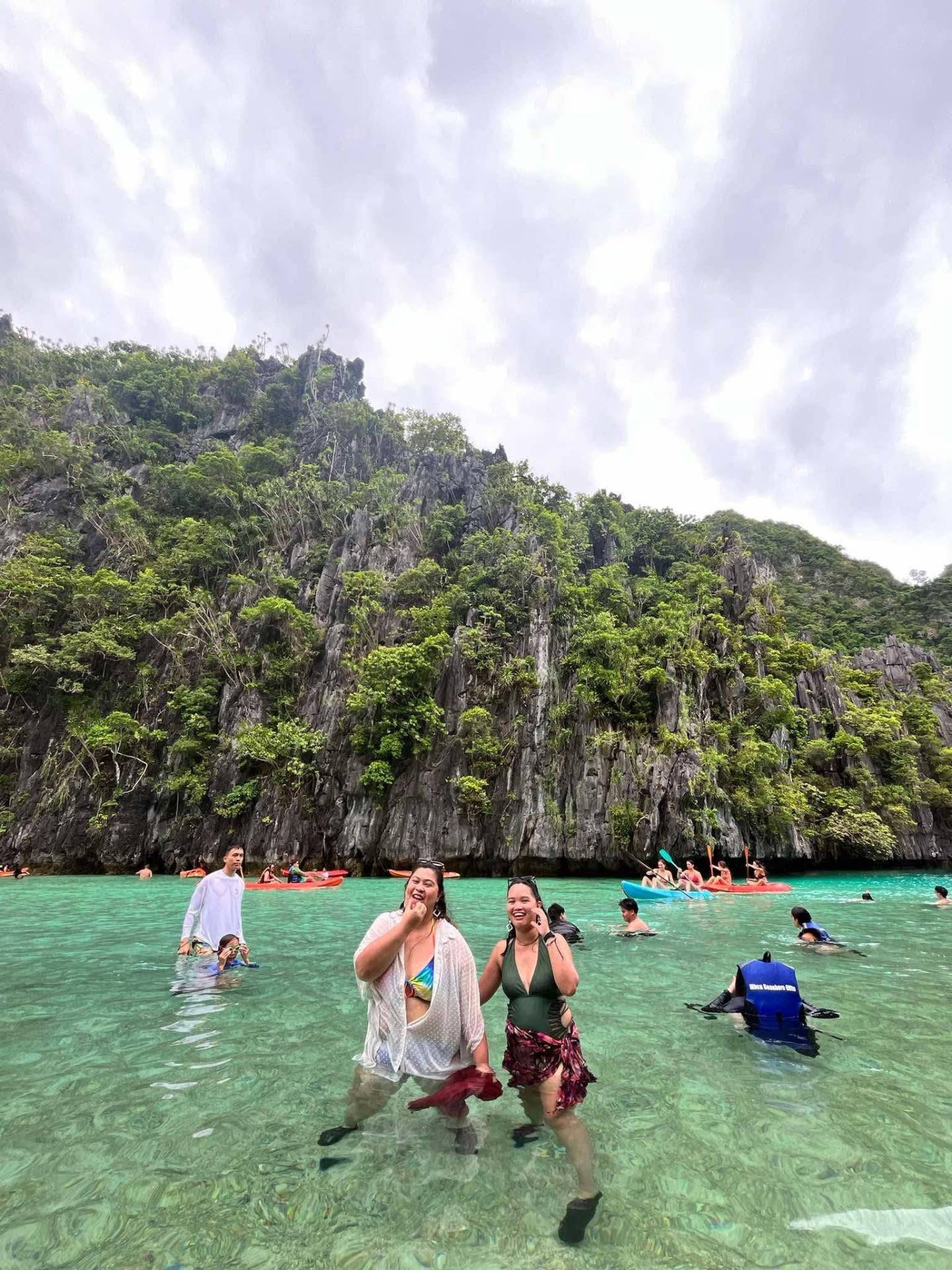 Tour highlights — turquoise lagoon
