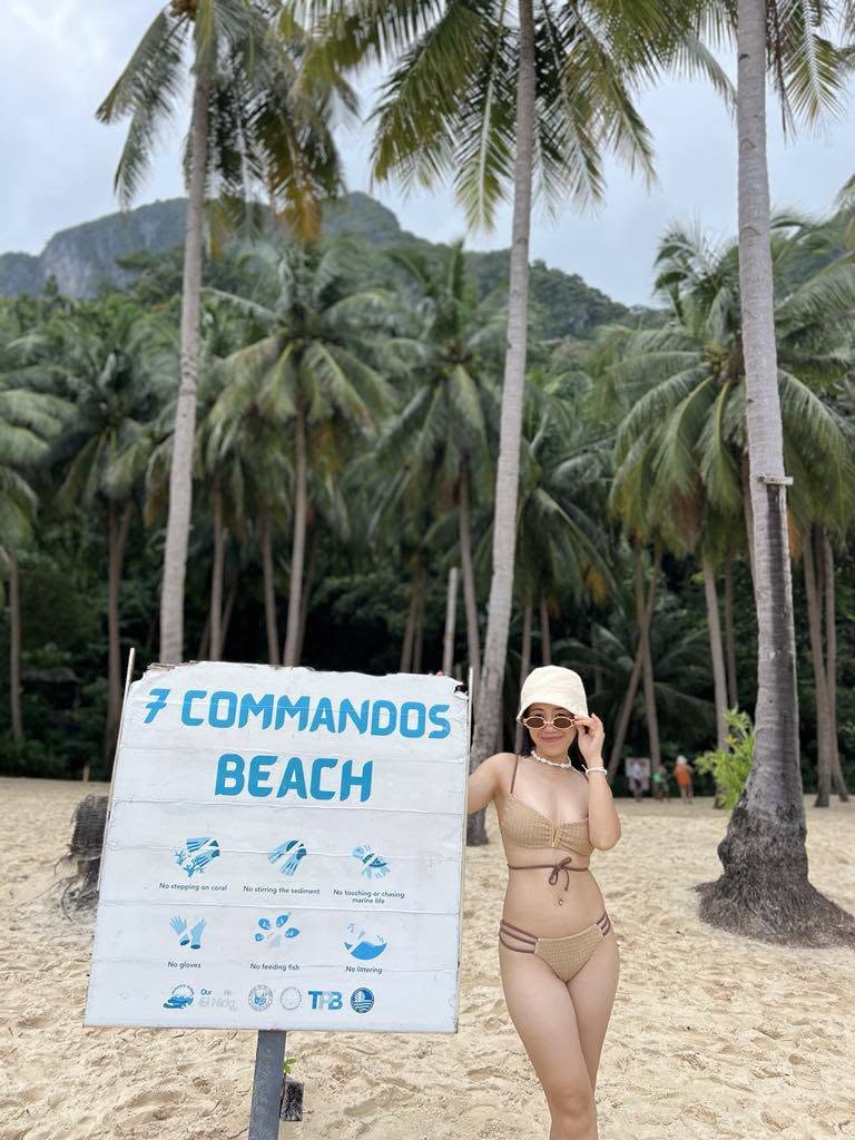 Seven Commandos Beach sign